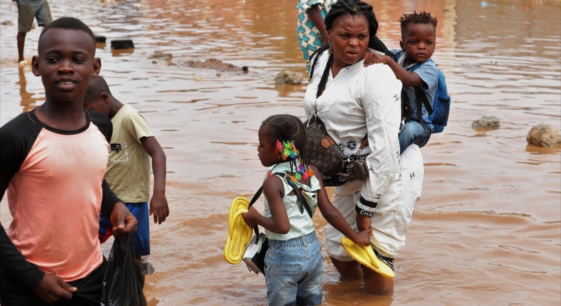Imagem de Chuva intensa em Luanda provoca danos