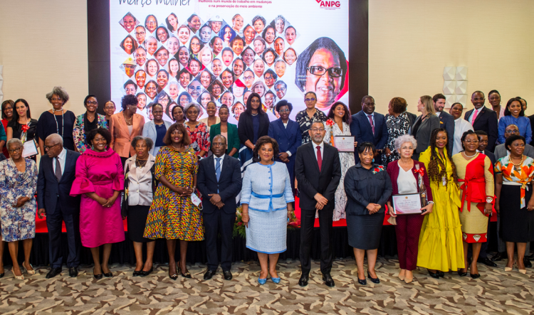 Imagem de Mulheres denunciam assédio e abuso nos locais de trabalho em Angola