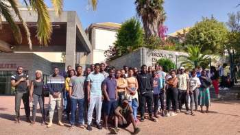 Imagem de Estudantes de Enfermagem são-tomenses exigem demissão da Presidente do Instituto Superior de Ciências da Saúde