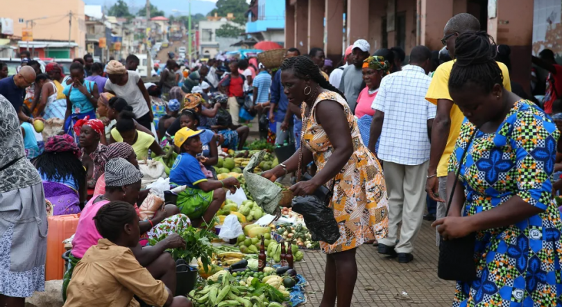 Imagem de Autoridades são-tomenses proibem vendas nos arredores do mercado de côco-côco