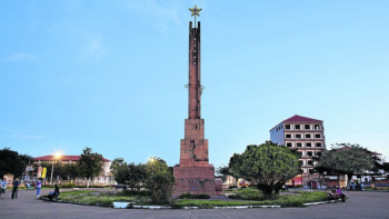 Imagem de Reportagem de Paula Borges na Praça da Independência em Bissau
