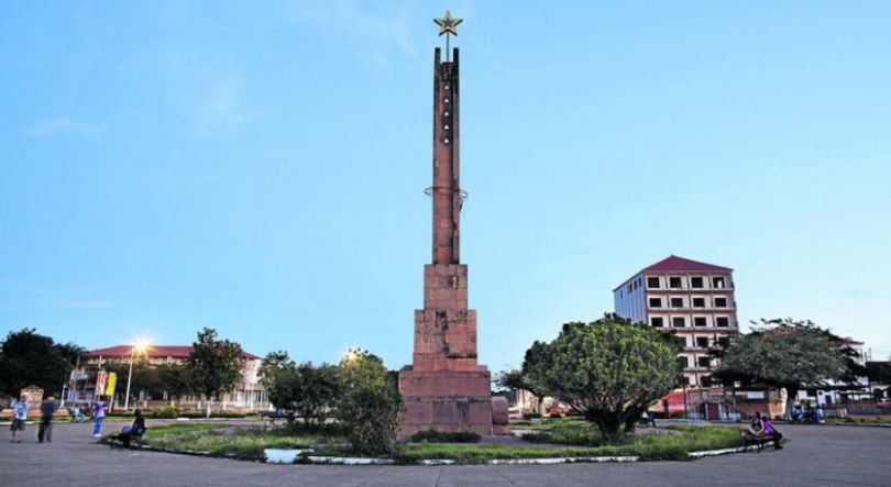 Imagem de Reportagem de Paula Borges na Praça da Independência em Bissau