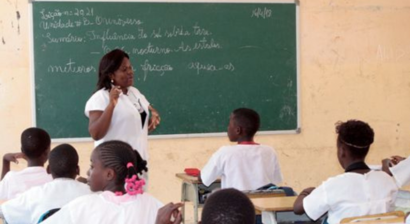 Imagem de Novas matrículas de alunos já começaram em Angola