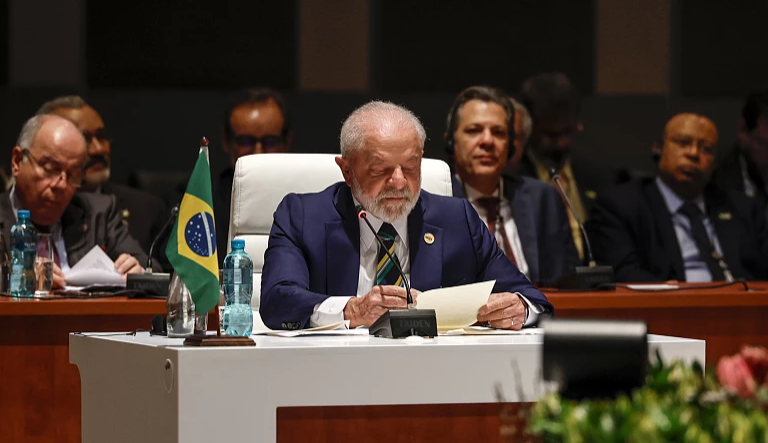Imagem de Presidente do Brasil em visita oficial a Luanda