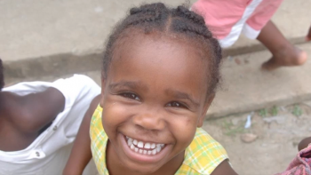 Imagem de Promo: “A Casa dos Pequeninos” em São Tomé – Reportagem RDP África de Jerónimo Moniz