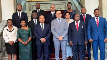 Imagem de Primeiro ano de governação da ADI