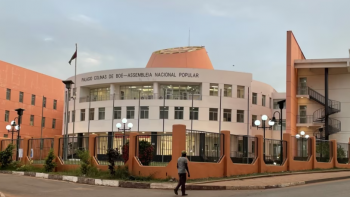 Imagem de Primeiro-ministro guineense apresenta na Assembleia Nacional Popular o Programa do Governo
