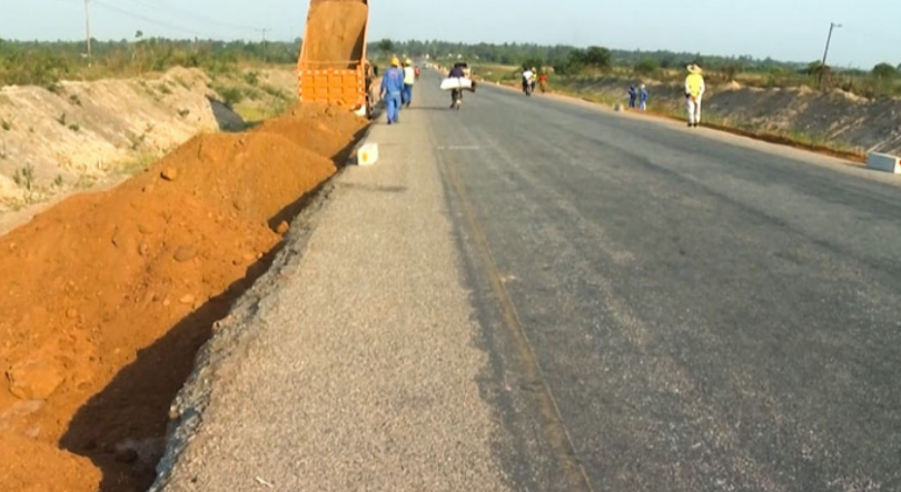 Imagem de Estrada Nacional Número 1 em Moçambique foi alvo de obras
