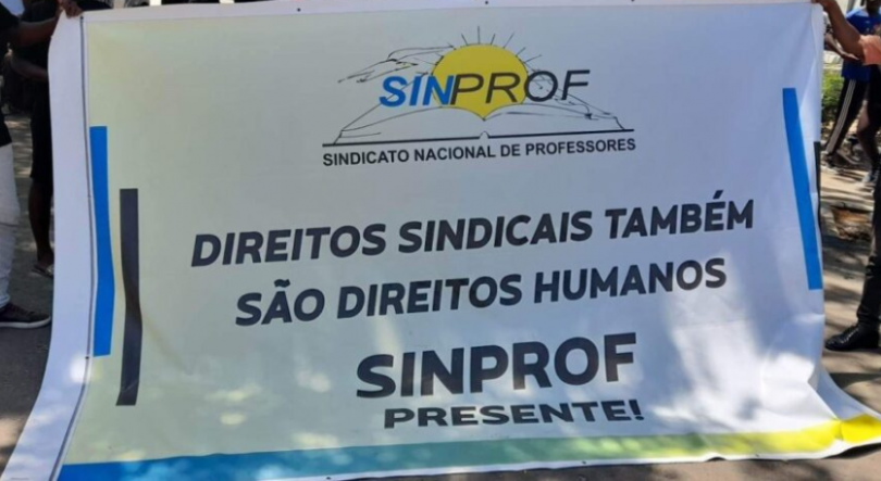Imagem de Professores angolanos protestam contra agressões