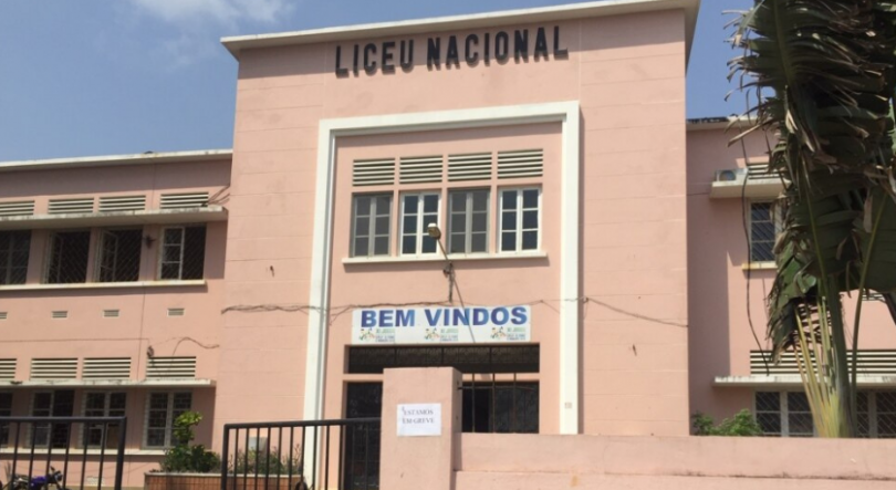 Imagem de Professores são-tomenses querem aumentos