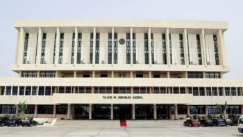 Imagem de Cabo Verde suspende debate da nova lei de nacionalidade