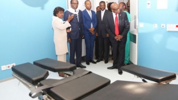 Imagem de Banco de Urgência de Cirurgia inaugurado em Luanda