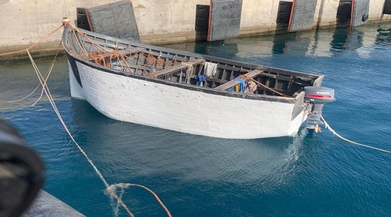 Imagem de Sobreviventes do naufrágio da piroga estão estáveis