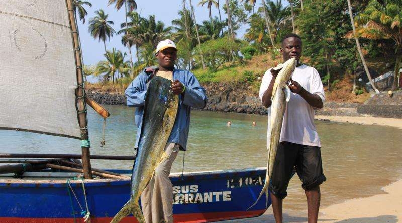 Imagem de Pescadores artesanais são-tomenses contra proposta de lei das zonas marinhas