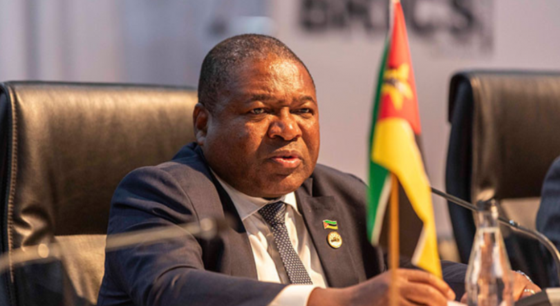 Imagem de Filipe Nyusi desloca-se à ilha de Moçambique