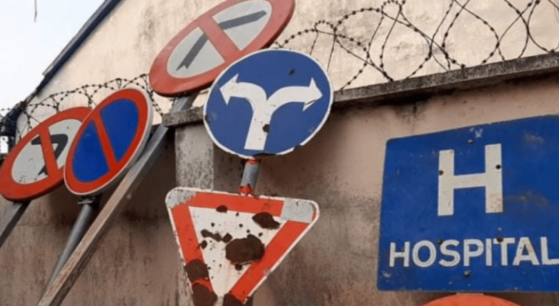 Imagem de Roubo de sinais de trânsito para fabrico de panelas e frigideiras