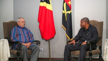 Imagem de Ramos Horta em visita oficial a Angola