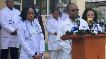 Imagem de Médicos residentes no Hospital Central de Maputo suspendem greve