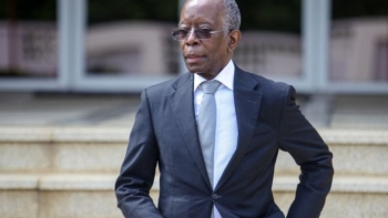 Imagem de Primeiro-ministro moçambicano Adriano Maleiane aponta desafios do próximo Governo