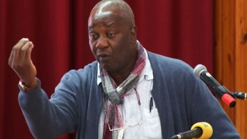 Imagem de Filósofo moçambicano Severino Ngoenha defende 10% do Fundo Soberano para Educação