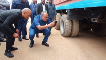 Imagem de Angola: Mais de 50% do contrabando de combustível passa pela província do Zaire