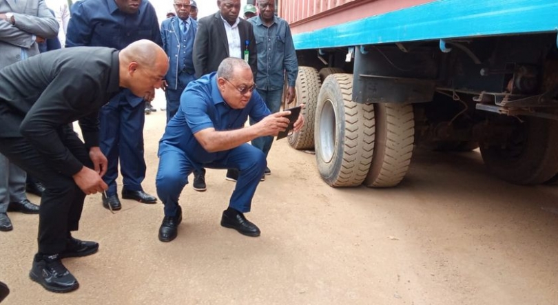 Imagem de Angola: Mais de 50% do contrabando de combustível passa pela província do Zaire