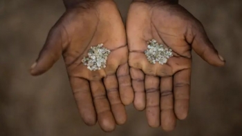 Imagem de Bolsa de Diamantes de Angola começa a funcionar no final do ano