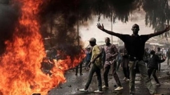 Imagem de Quénia abalado por duas tragédias