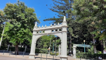 Imagem de Jardim Tunduru: O refúgio centenário dos noivos em Maputo