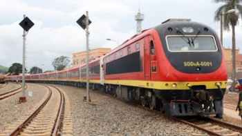 Imagem de Angola: Comboio para o Aeroporto Agostinho Neto arranca com 12 frequências diárias