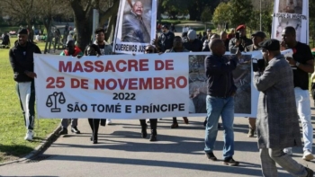Imagem de São-tomenses exigem justiça por mortes no quartel militar