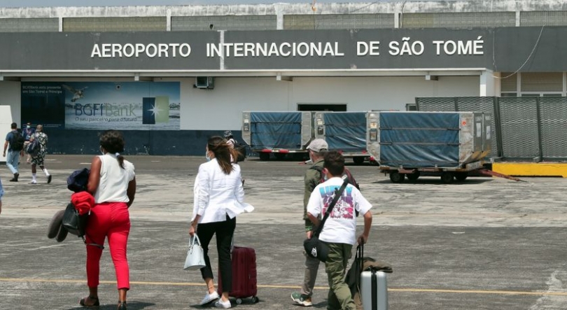 Imagem de São Tomé e Príncipe: Polémica em torno da atualização de taxas aeroportuárias