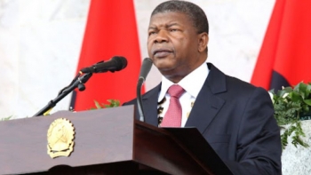 Imagem de Angola: Congresso do MPLA encerra hoje com ajustes aos estatutos e balanço dos 50 anos no poder