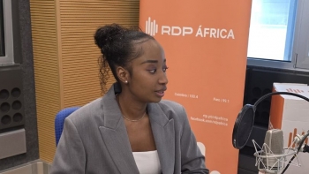 Imagem de Alice Costa em entrevista ao Músicas Sem Espinhas