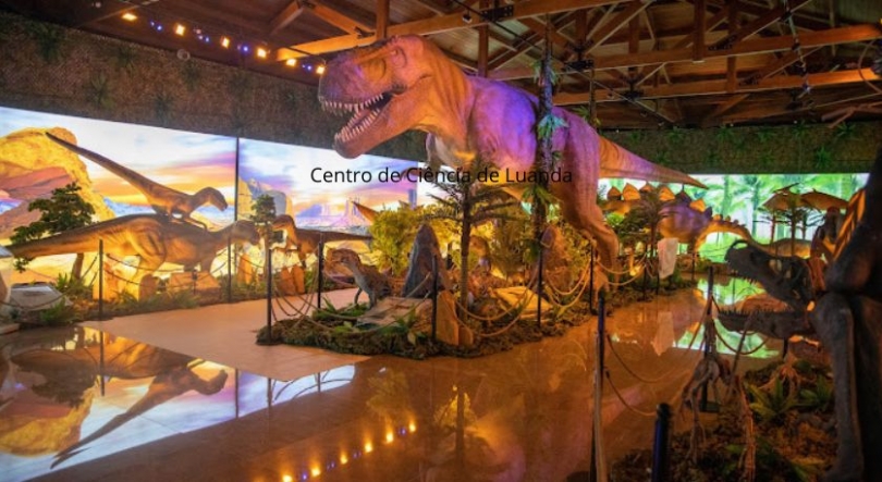 Imagem de Centro de Ciência de Luanda abre planetário com dinossauros interativos