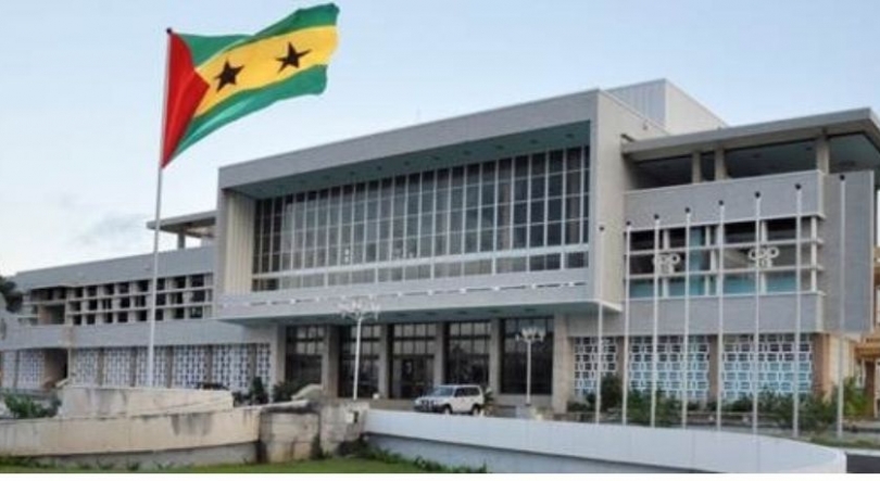 Imagem de Guarda Presidencial e das Forças Armadas são-tomenses envolvem-se em confrontos