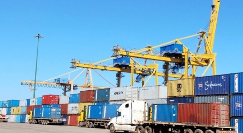 Imagem de Empresários moçambicanos querem estrada alternativa para porto da Beira