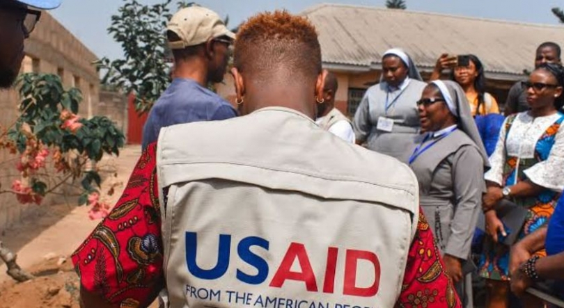 Imagem de Estados Unidos congelam ajuda humanitária