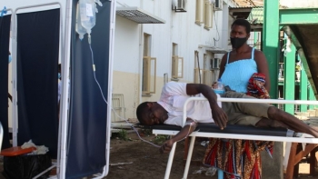 Imagem de Moçambique: Desinformação sobre cólera leva à vandalização de quase 70 escolas