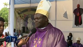 Imagem de PM são-tomense reforça parceria com igrejas