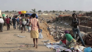 Imagem de Epidemia de cólera no centro de debate parlamentar em Angola