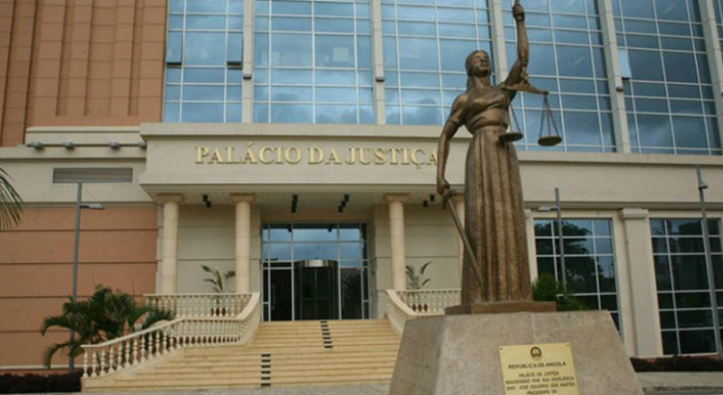 Imagem de Angola: Julgamento dos generais Kopelipa e Dino reiniciou hoje no Supremo em Luanda