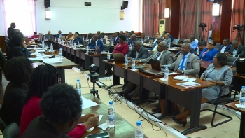 Imagem de União Europeia financia reforço da democracia são-tomense