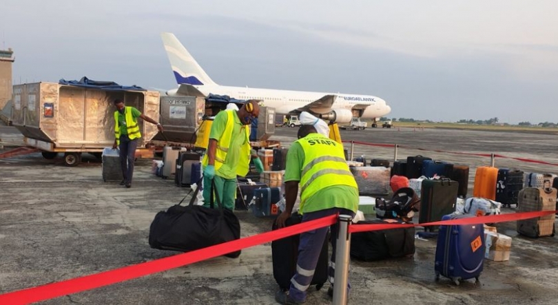 Imagem de Comerciantes indignados com taxas alfandegárias em São Tomé e Príncipe