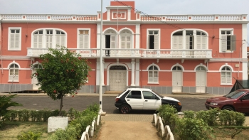 Imagem de Silva Cravid afasta-se do cargo juiz presidente do supremo são-tomense