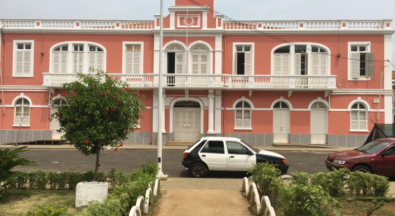 Imagem de STP: sobe de tom a polémica que envolve o presidente do supremo tribunal de justiça