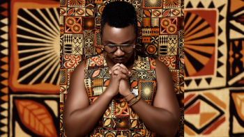 Imagem de Justino Ubakka “Sunangai V – As Origens” – Artista da Semana RDP África