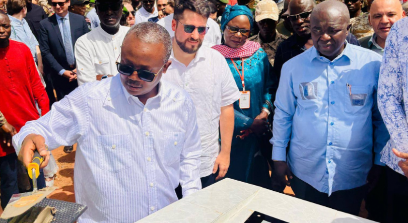 Imagem de Governo guineense reabilita a estrada Safim-M’pack