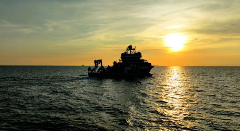 Imagem de Migrantes vivos foram atirados para o mar ao largo das Canárias