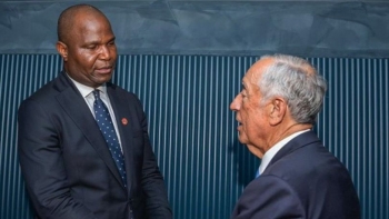 Imagem de PR português participa nas cerimónias dos 50 anos de independência de Moçambique